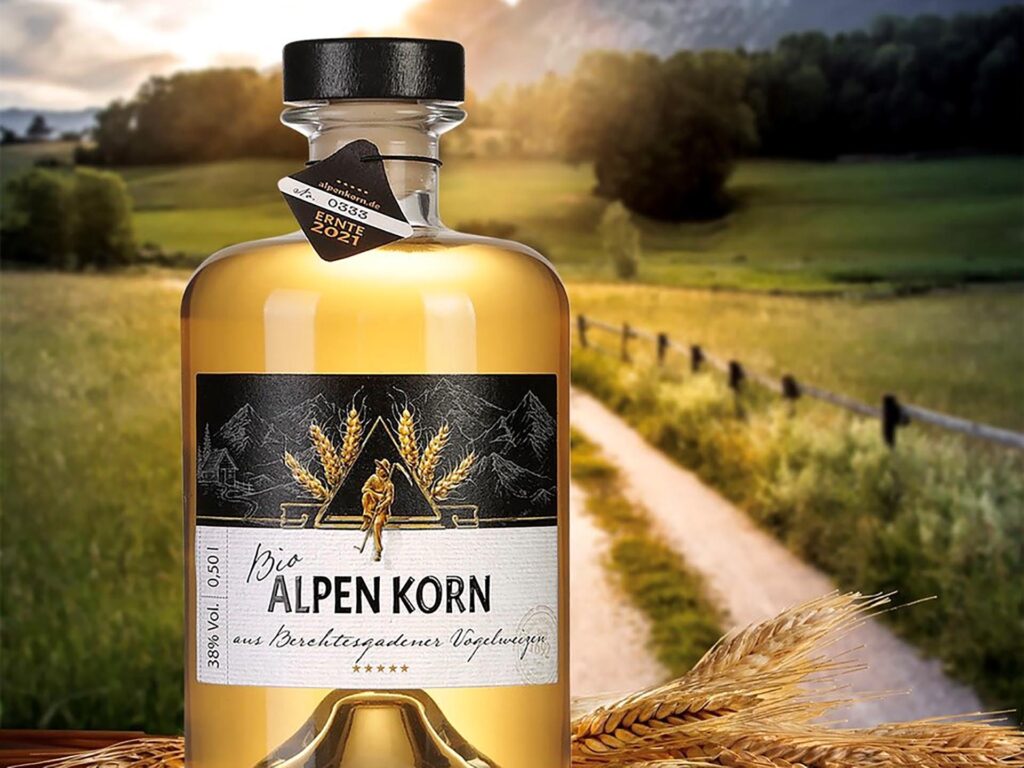 Flasche mit Bio Alpen Korn