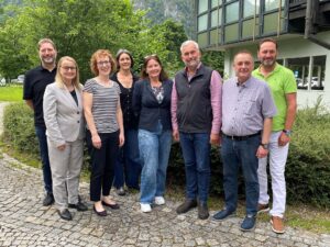 Gruppenfoto des Beirats der Nationalpark- und Biosphärenschulen nach der Jurysitzung für den Wettbewerb